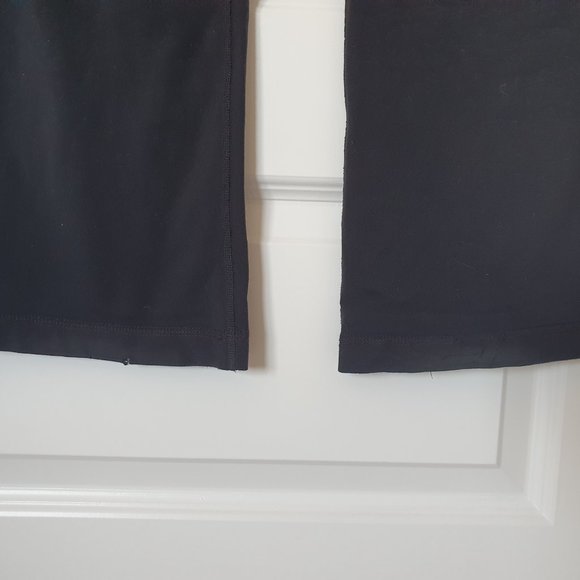 lululemon groove reversible stretch pant - size 6 (GUC) - Picture 4 of 4